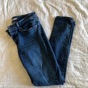 Levi’s 711 skinny jeans in 28x30
